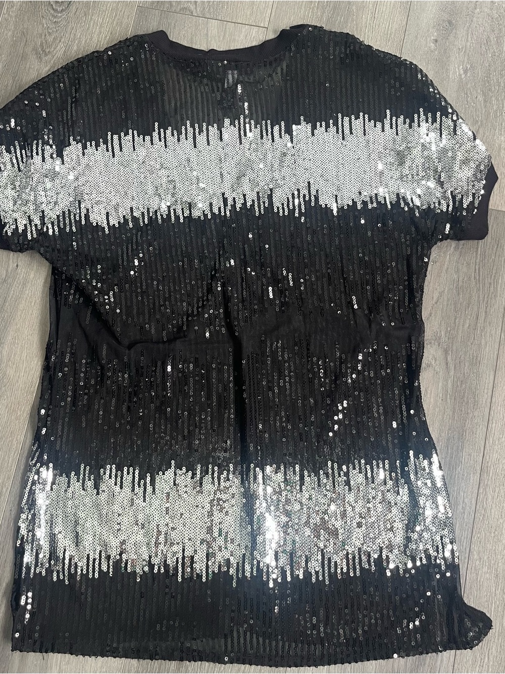 INC International Concepts Black Silver Sequin V-Neck Top Large - Picture 6 of 10
